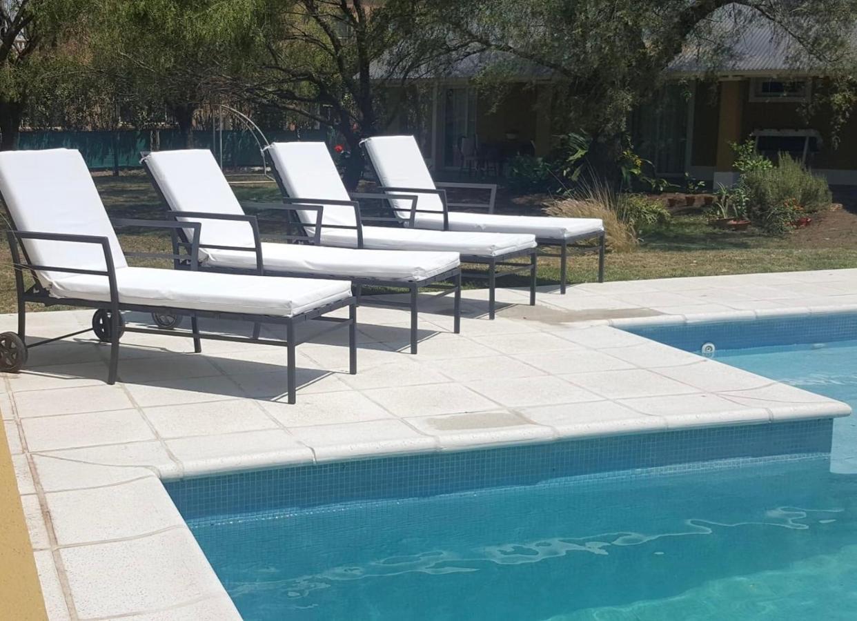 וילה איינדה Casa 6 A Malibu 3Km Del Aeropuerto Podes Dejar Tu Auto מראה חיצוני תמונה