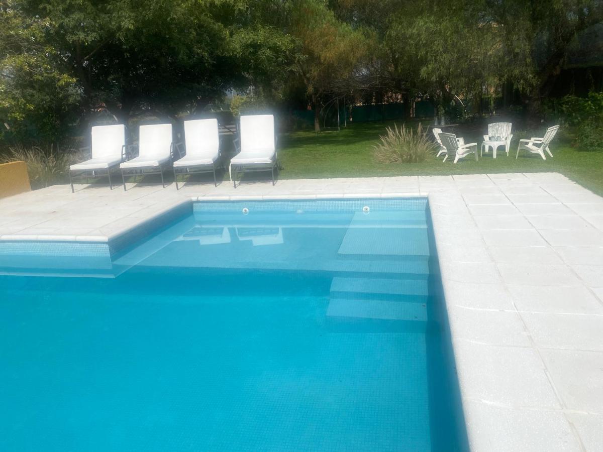 וילה איינדה Casa 6 A Malibu 3Km Del Aeropuerto Podes Dejar Tu Auto מראה חיצוני תמונה